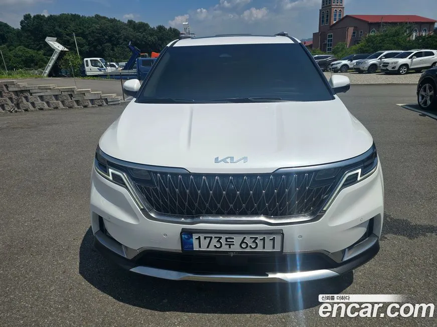 Kia Carnival — фото 1
