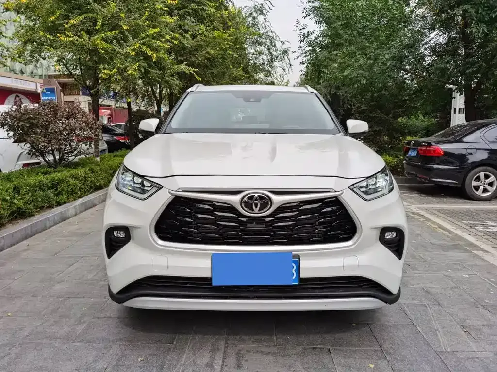 Toyota Highlander 2024 из CN, фото 2