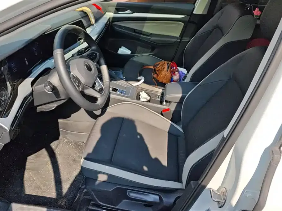 Volkswagen Golf 2024 из CN, фото 9