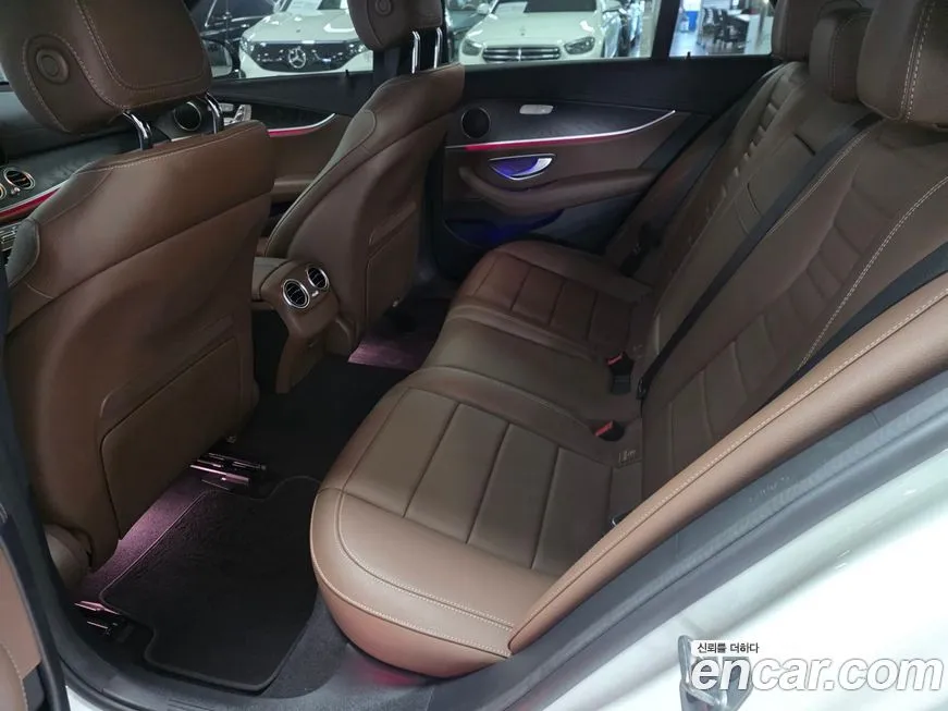 Mercedes-Benz E-Class 2023 из KR, фото 10