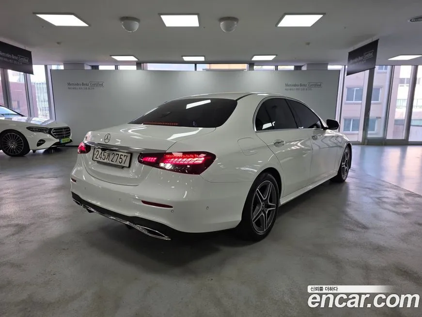 Mercedes-Benz E-Class 2023 из KR, фото 2