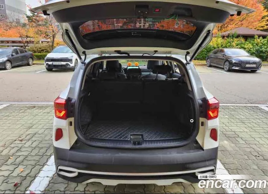 Kia Seltos 2023 из KR, фото 8