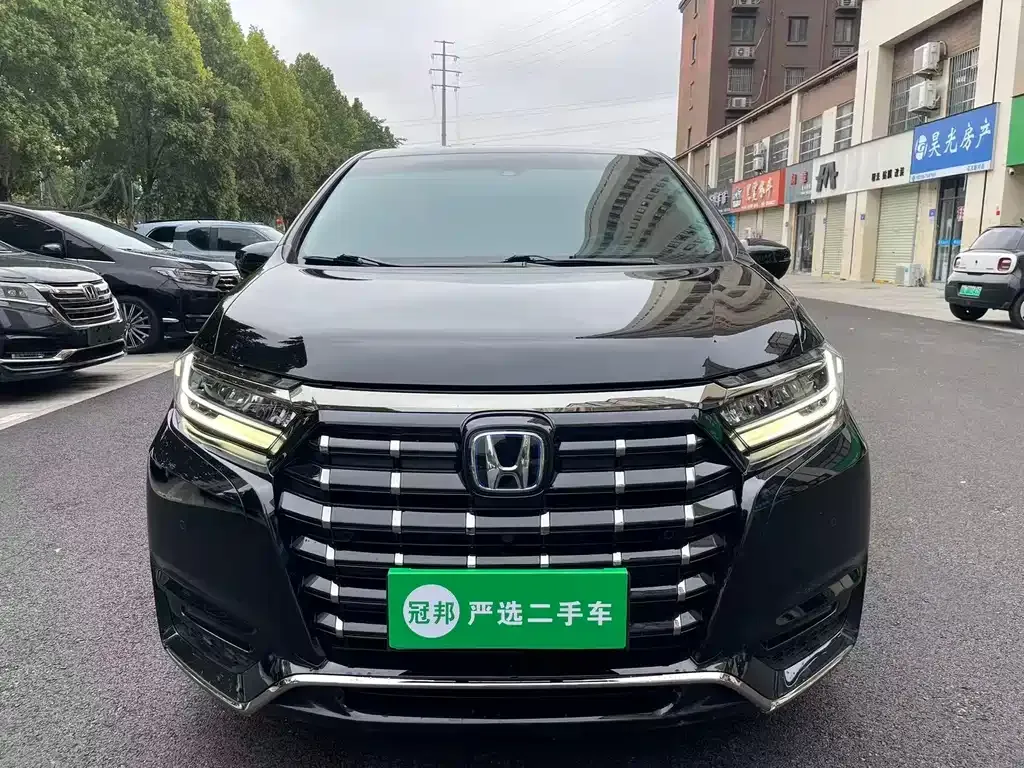 Honda Elysion 2023 из CN, фото 2