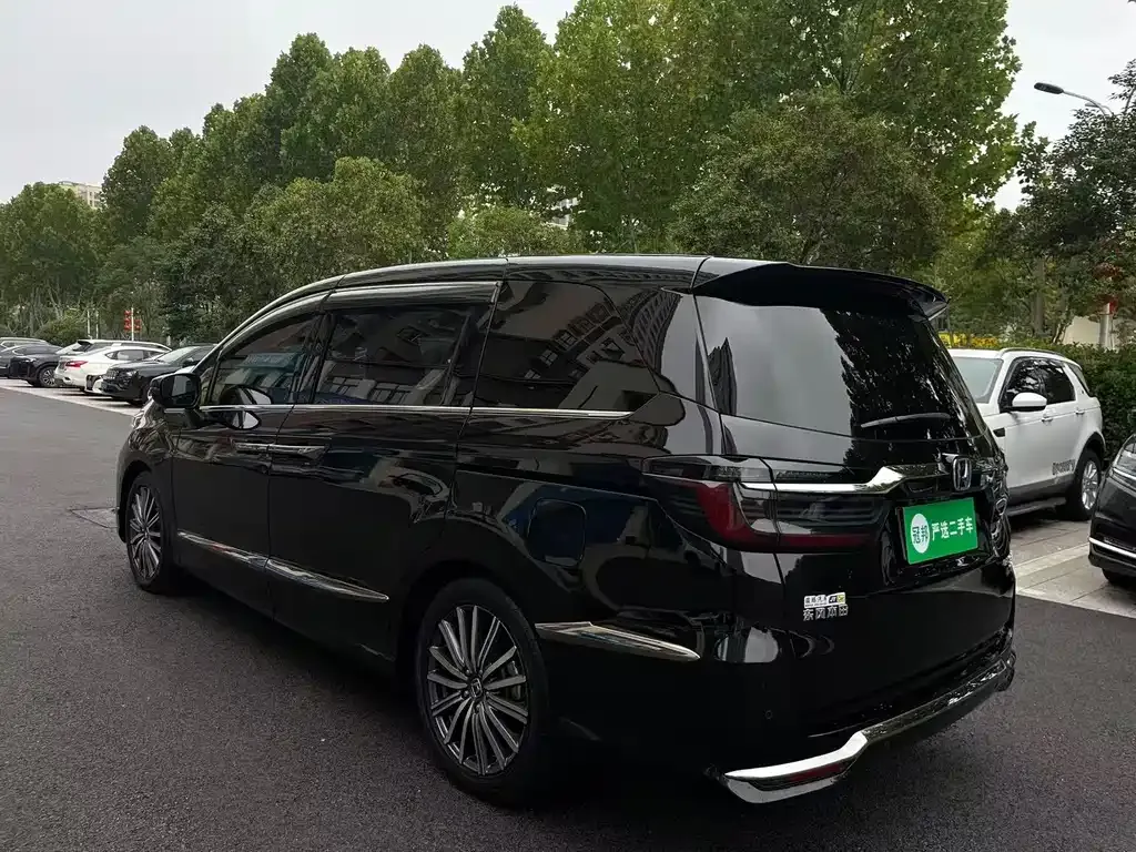 Honda Elysion 2023 из CN, фото 8