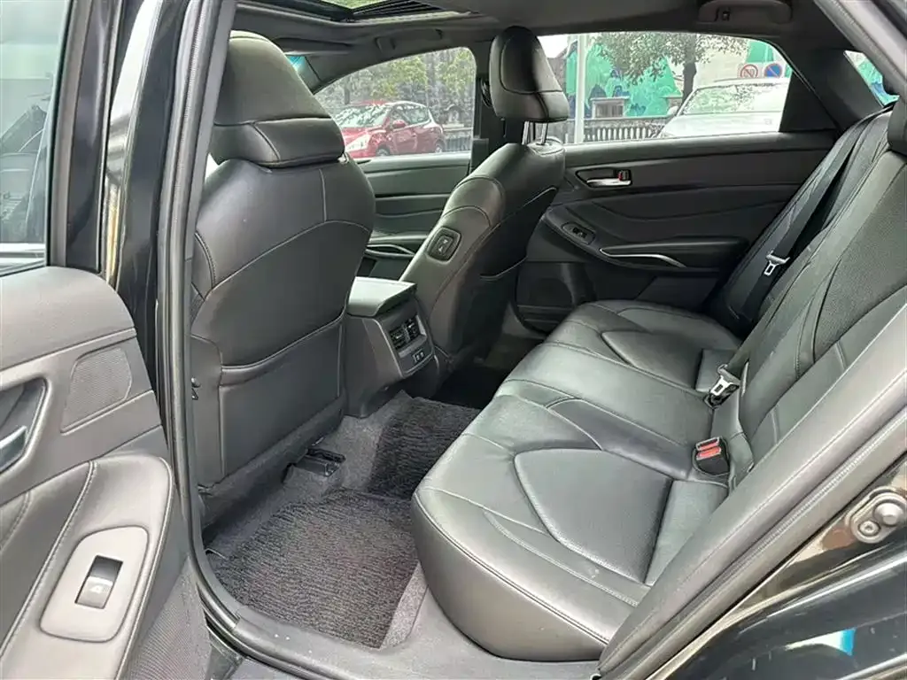 Toyota Avalon 2022 из CN, фото 10
