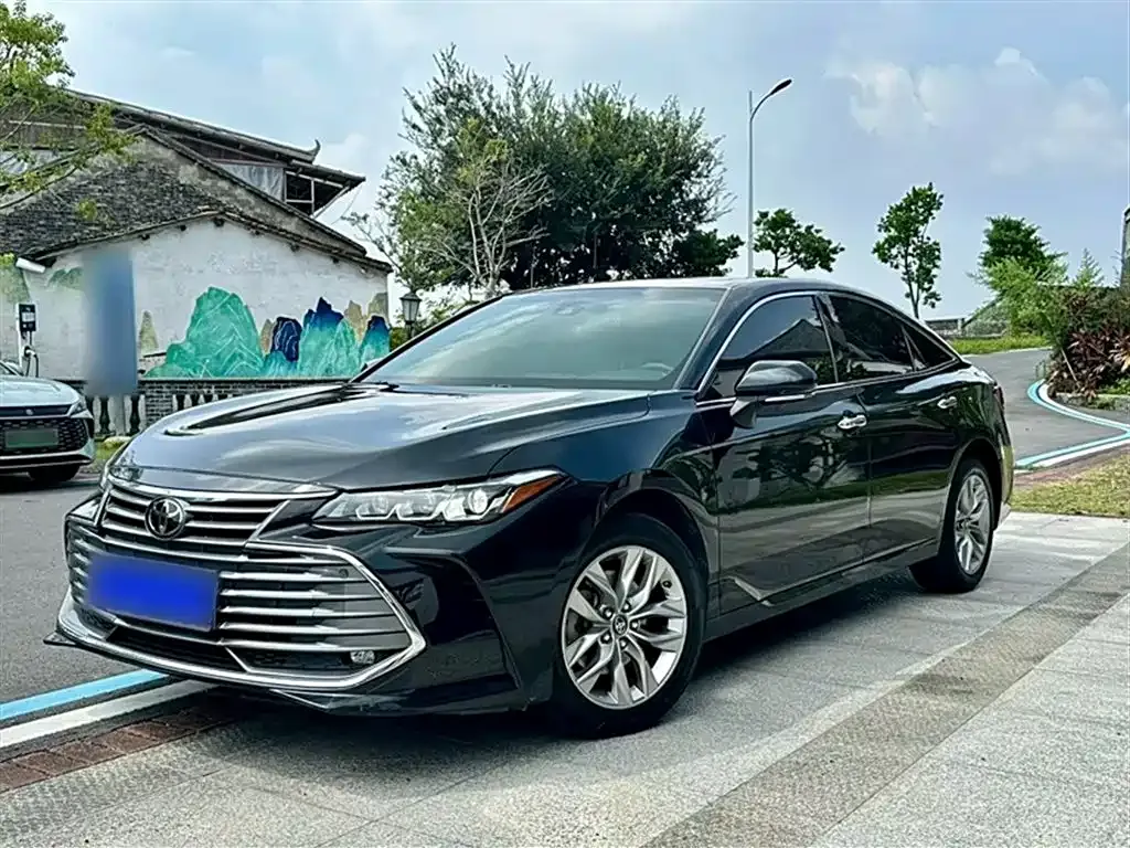 Toyota Avalon 2022 из CN, фото 2