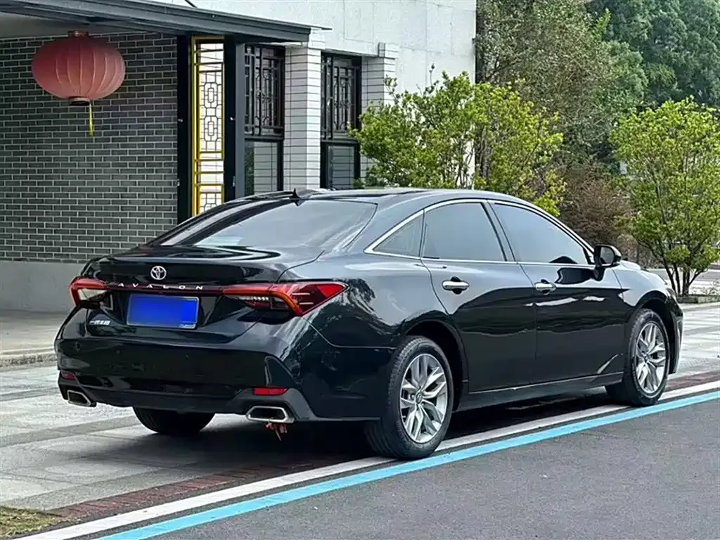 Toyota Avalon 2022 из CN, фото 7