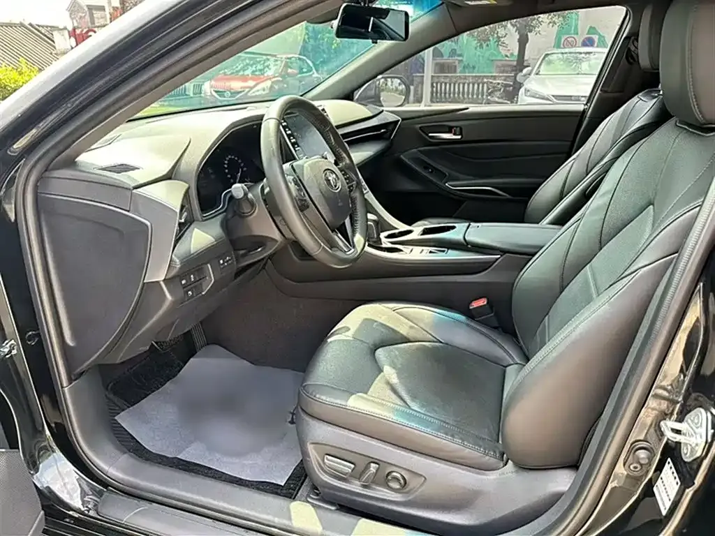 Toyota Avalon 2022 из CN, фото 9