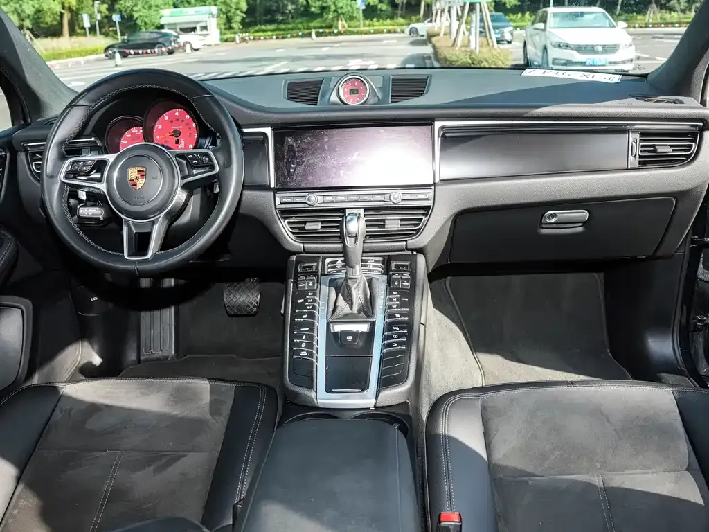 Porsche Macan 2021 из CN, фото 5
