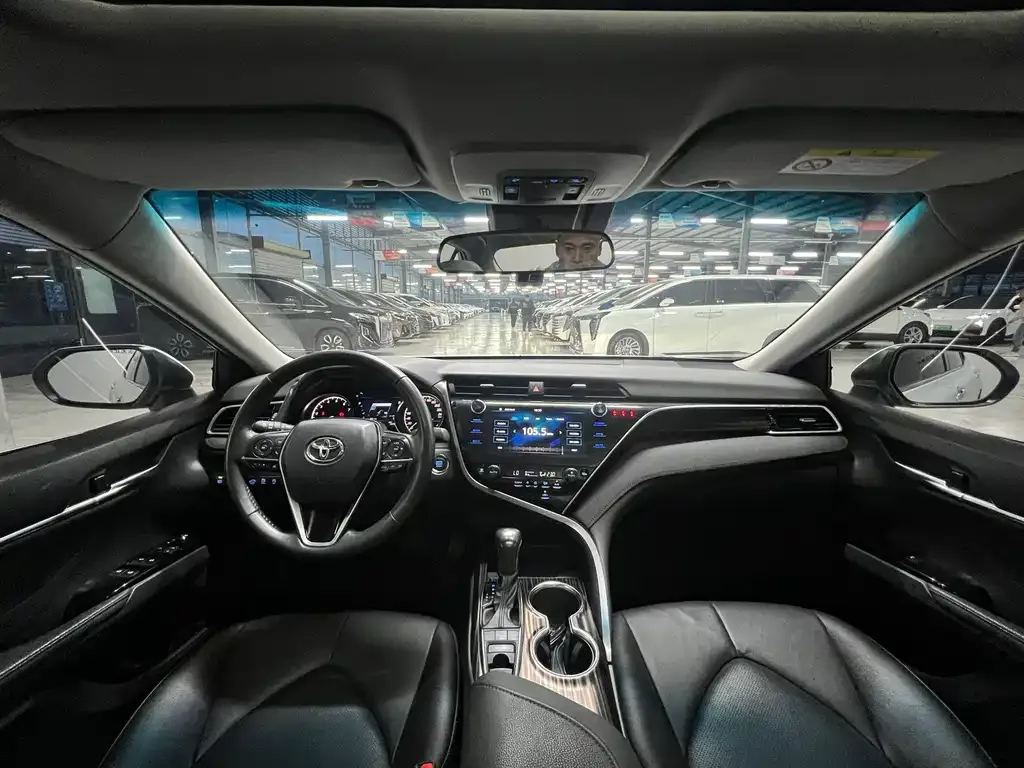 Toyota Camry 2021 из CN, фото 10