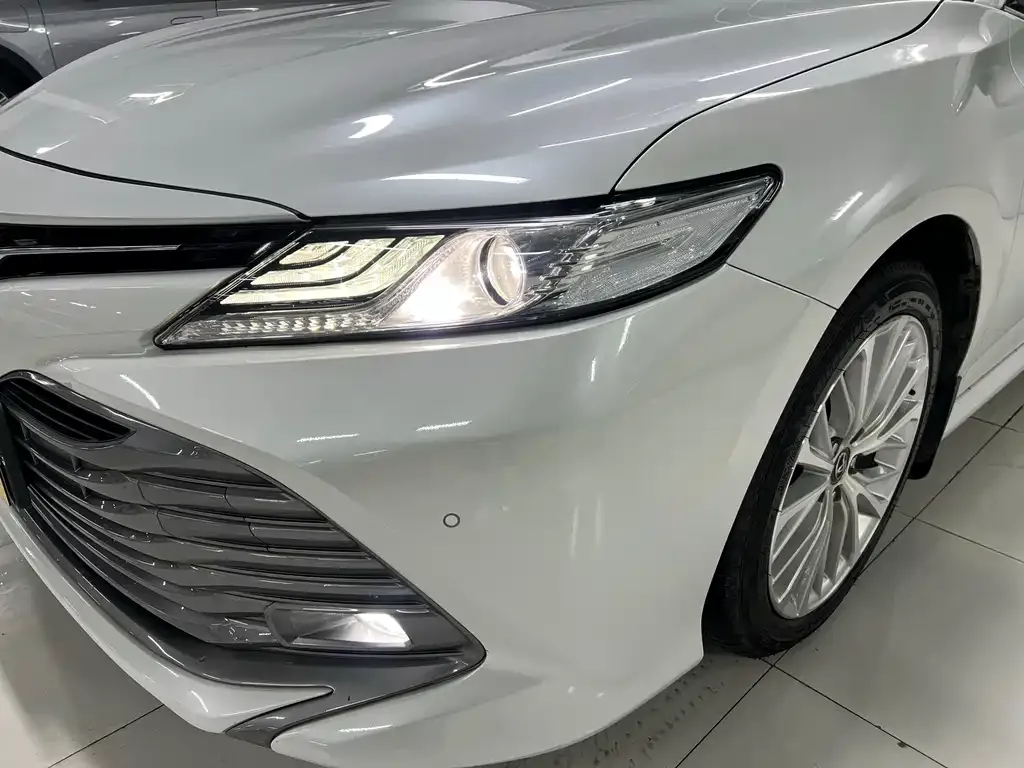 Toyota Camry 2021 из CN, фото 4