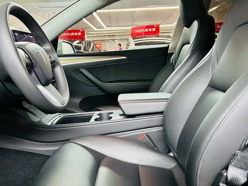 Tesla Model Y 2022 из CN, фото 9