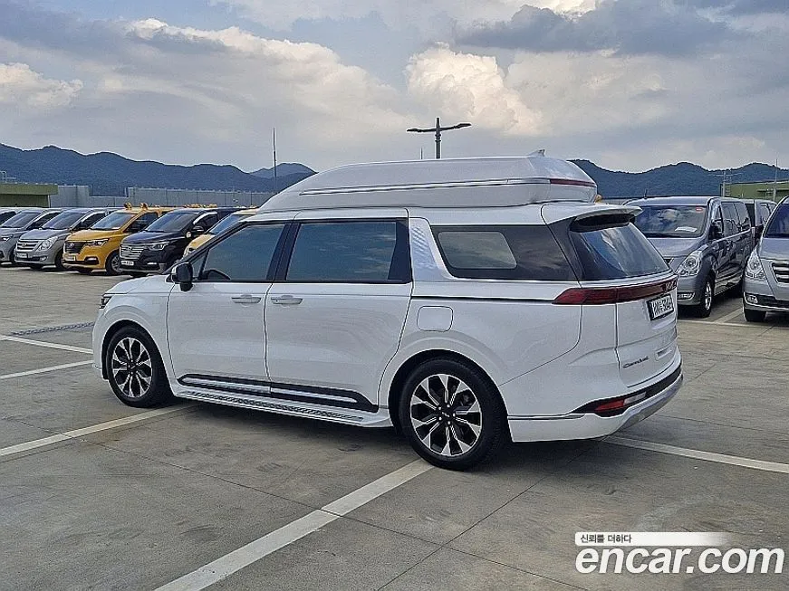 Kia Carnival — фото 4