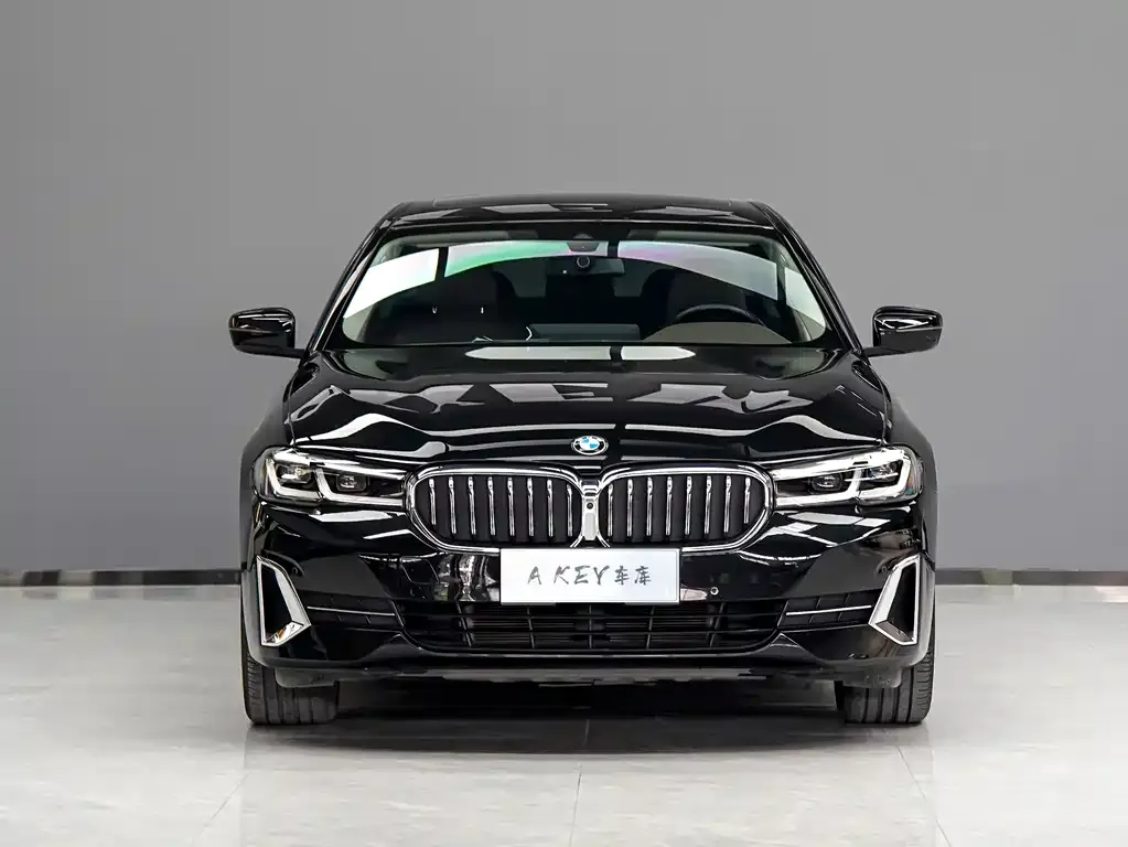 BMW 5 Series — фото 2