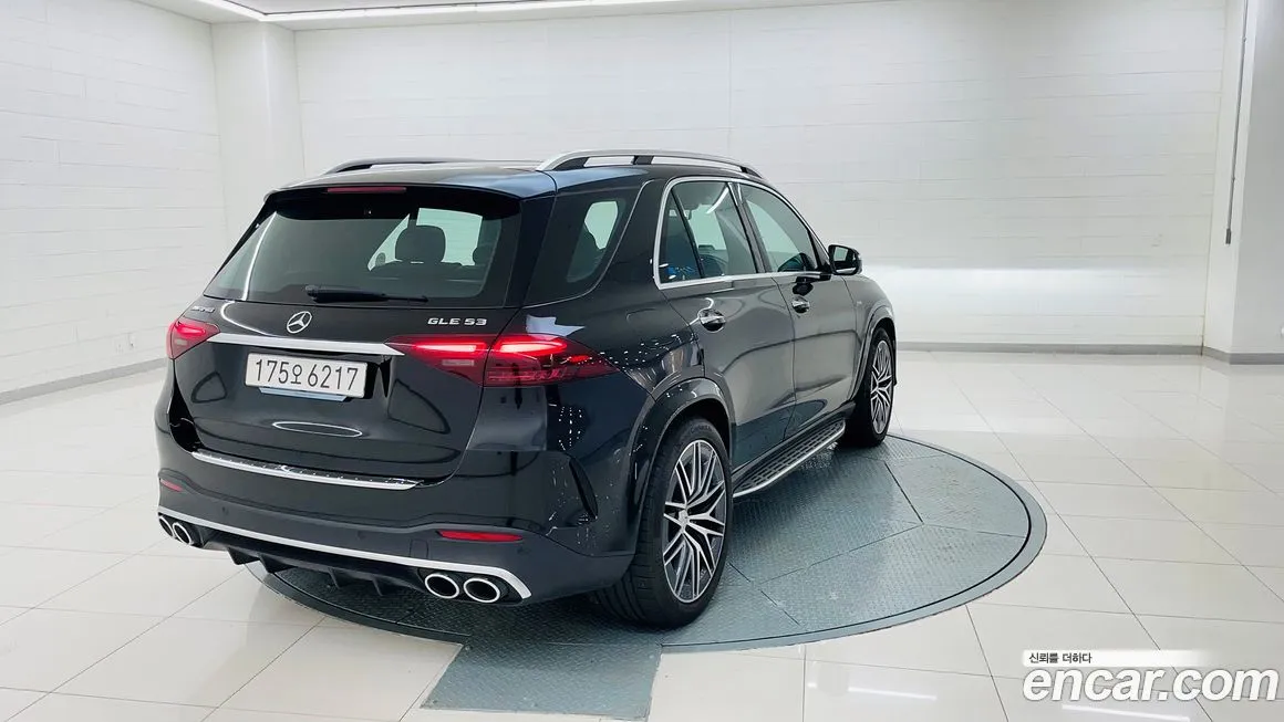 Mercedes-Benz GLE-Class — фото 5