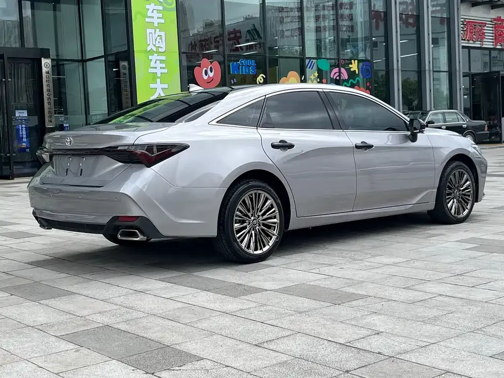Toyota Avalon 2023 из CN, фото 5