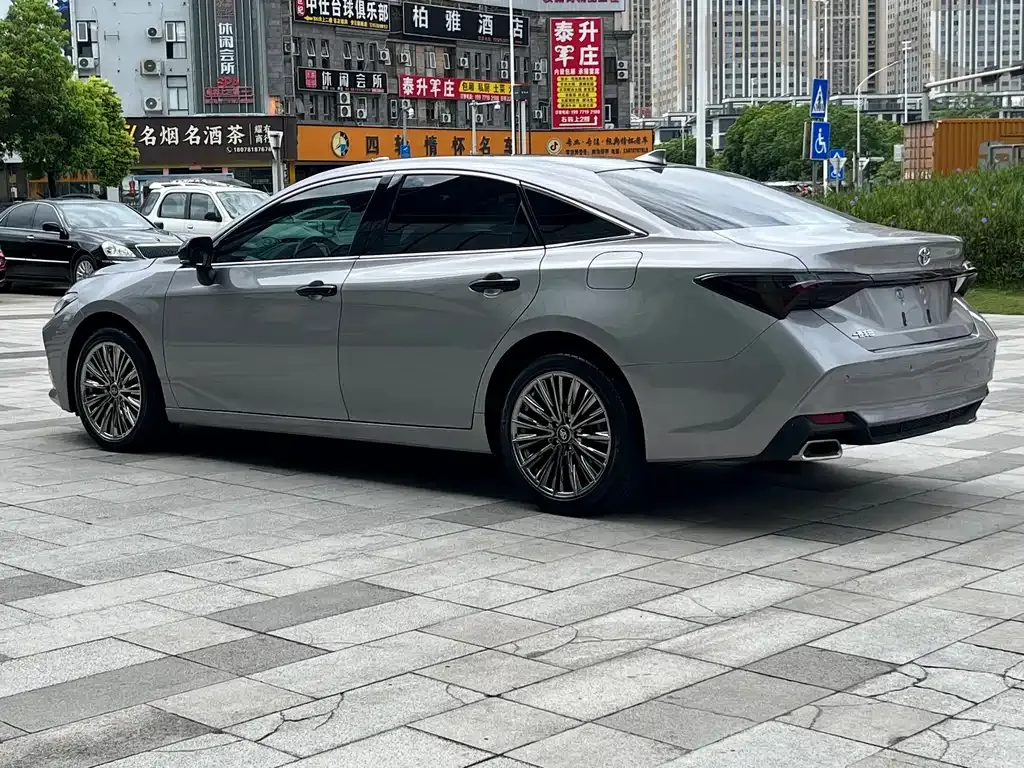 Toyota Avalon 2023 из CN, фото 7