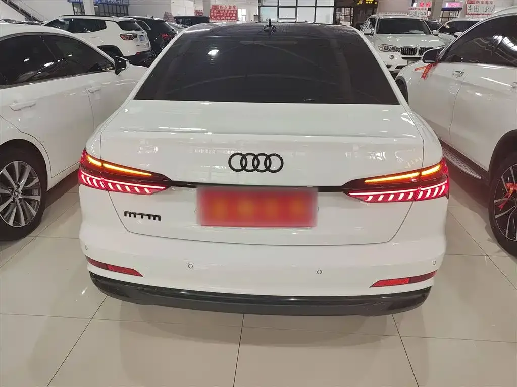 Audi A6L 2022 из CN, фото 6