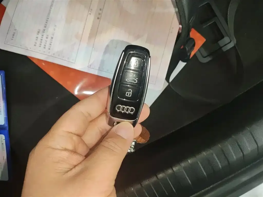 Audi A6L 2022 из CN, фото 9