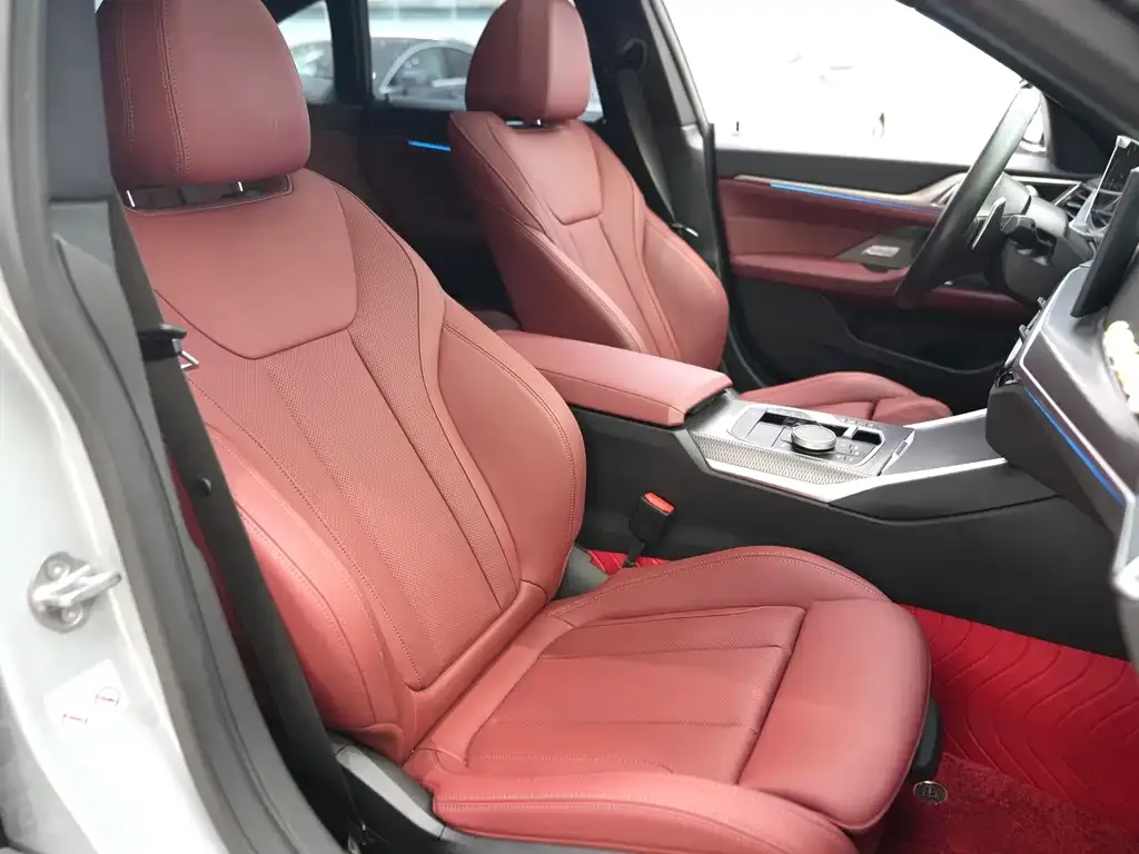 BMW 4 Series 2024 из CN, фото 10