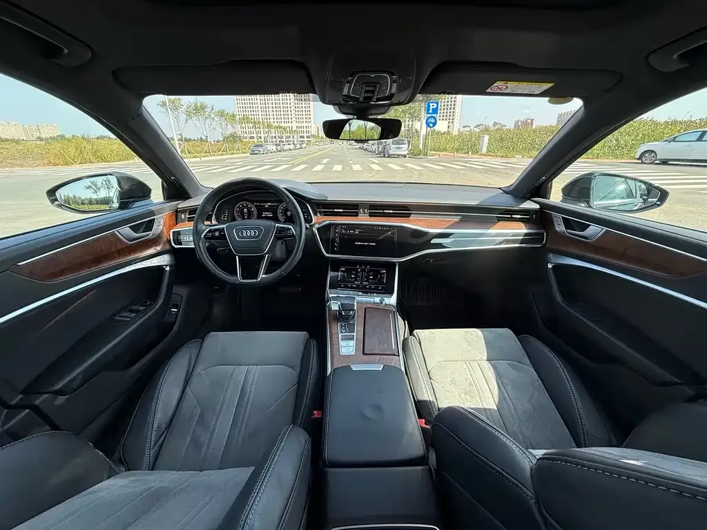 Audi A6L 2022 из CN, фото 6