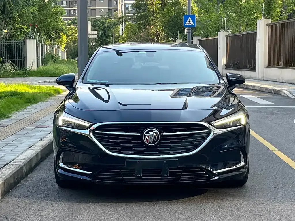 Buick LaCrosse 2021 из CN, фото 2