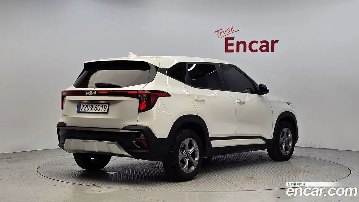 Kia Seltos 2024 из KR, фото 2
