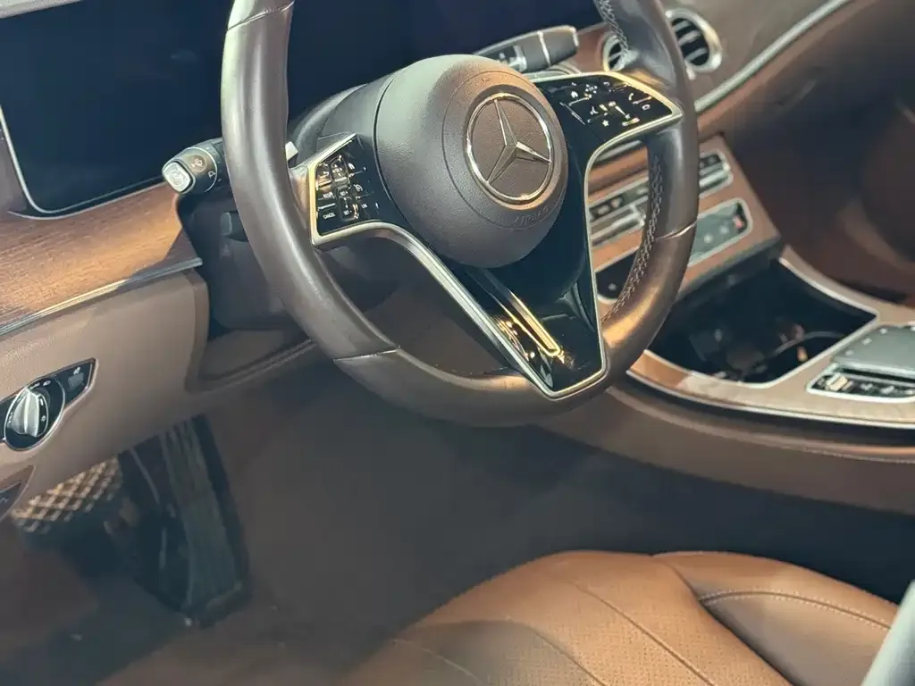 Mercedes-Benz E-Class 2023 из CN, фото 5