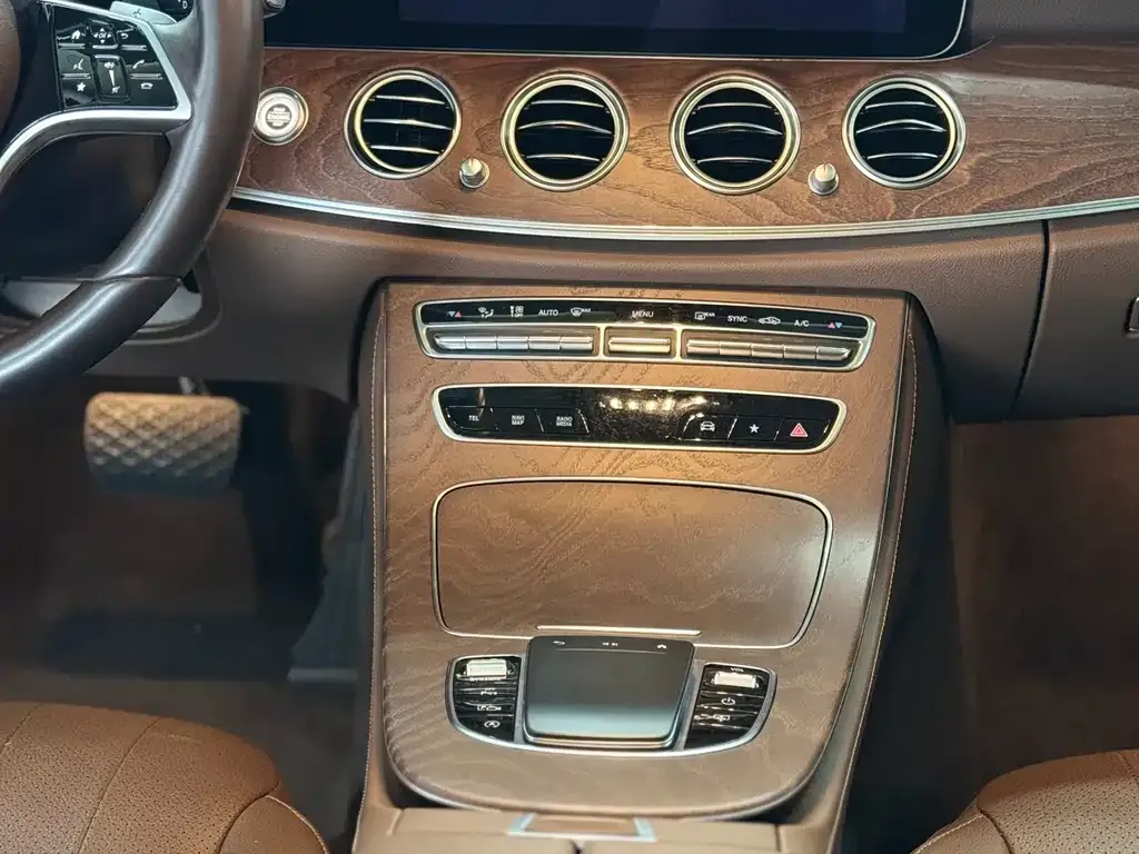 Mercedes-Benz E-Class 2023 из CN, фото 8