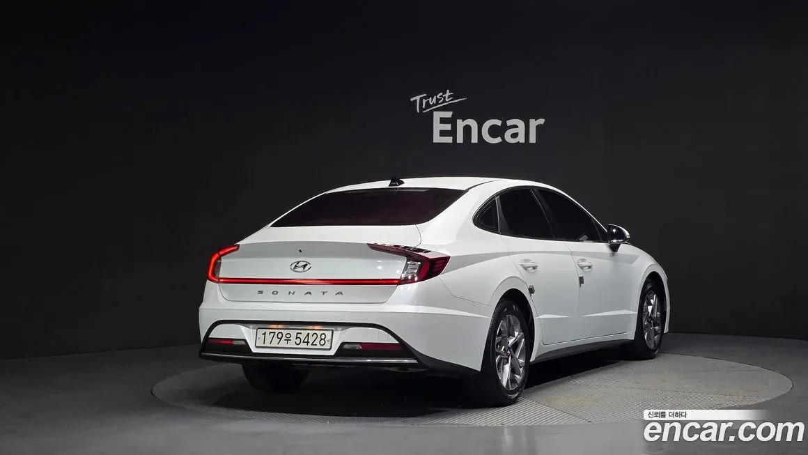 Hyundai Sonata 2021 из KR, фото 2