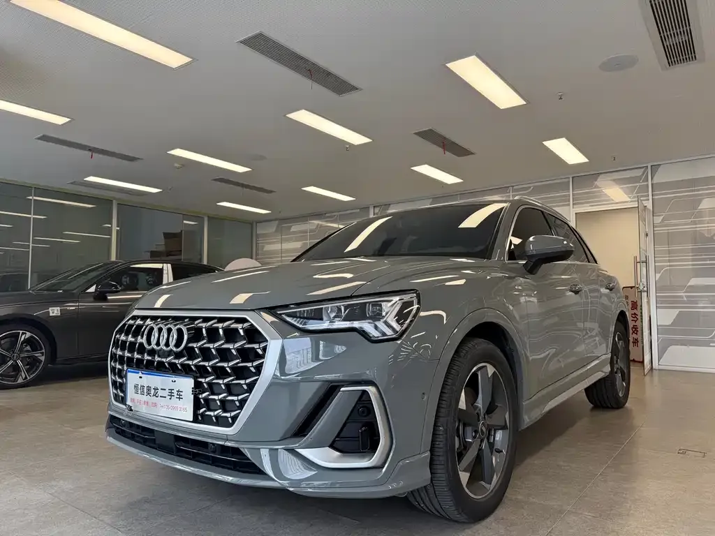 Audi Q3 2024 из CN, фото 1