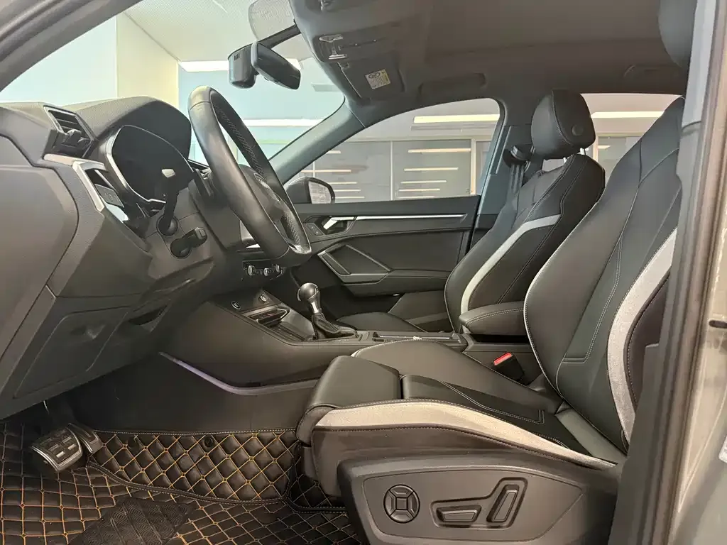 Audi Q3 2024 из CN, фото 6