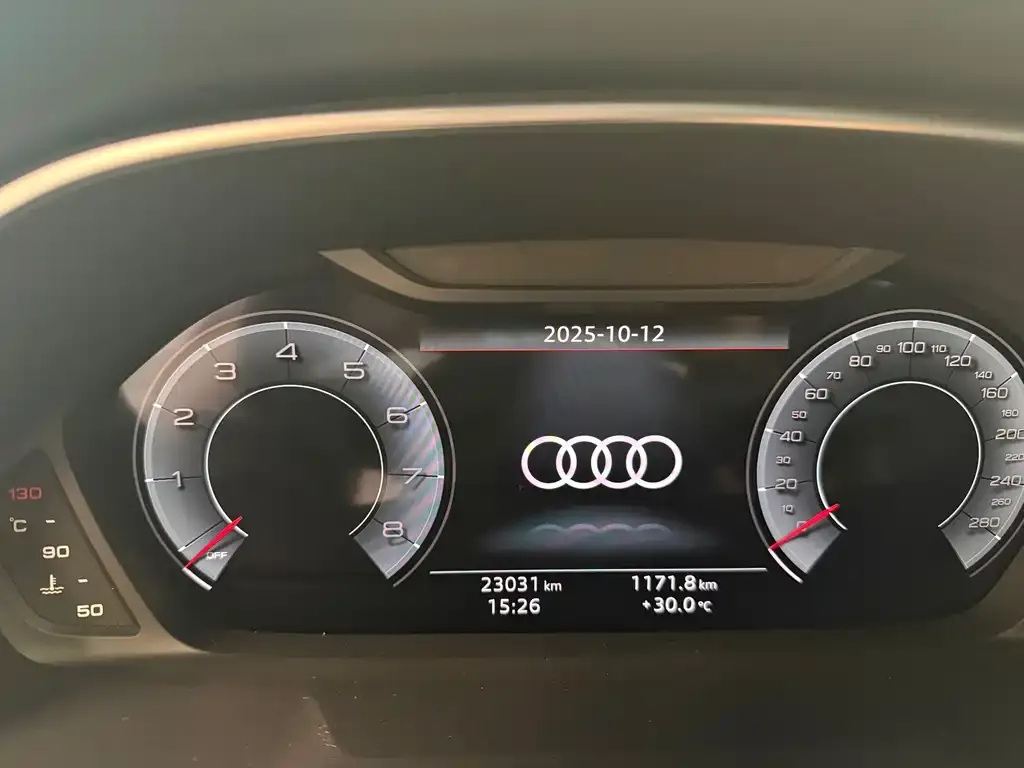 Audi Q3 2024 из CN, фото 7