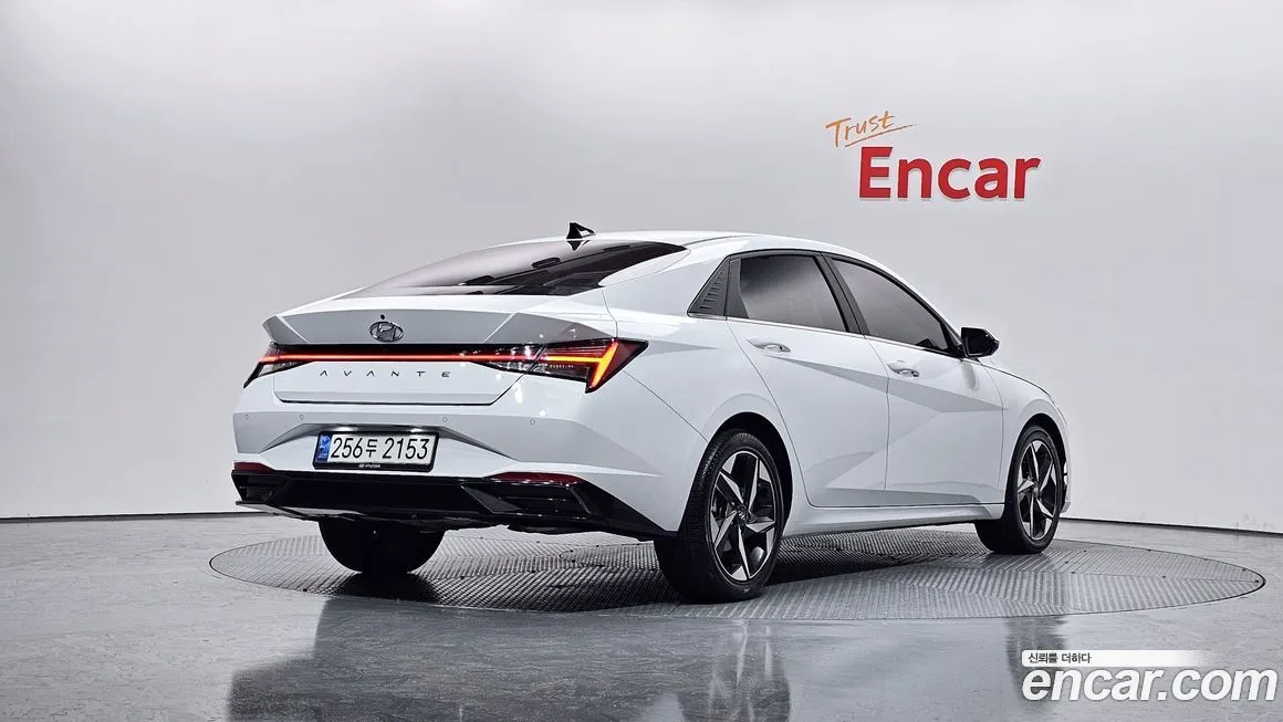 Hyundai AVANTE 2021 из KR, фото 2