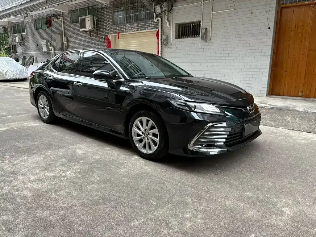 Toyota Camry 2022 из CN, фото 2