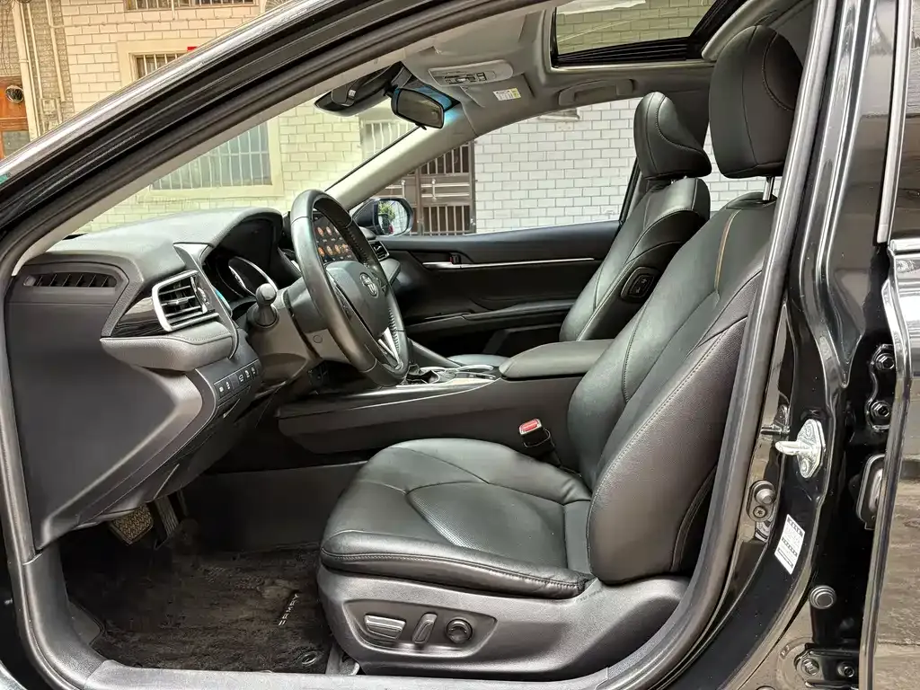 Toyota Camry 2022 из CN, фото 7
