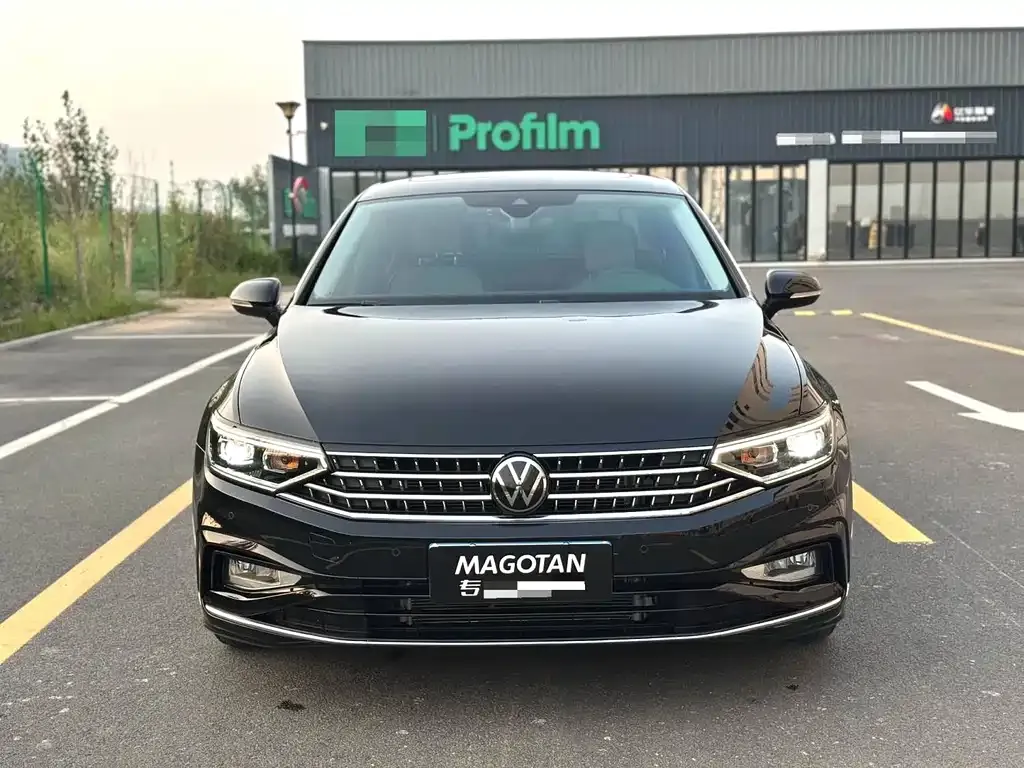 Volkswagen Magotan 2023 из CN, фото 2