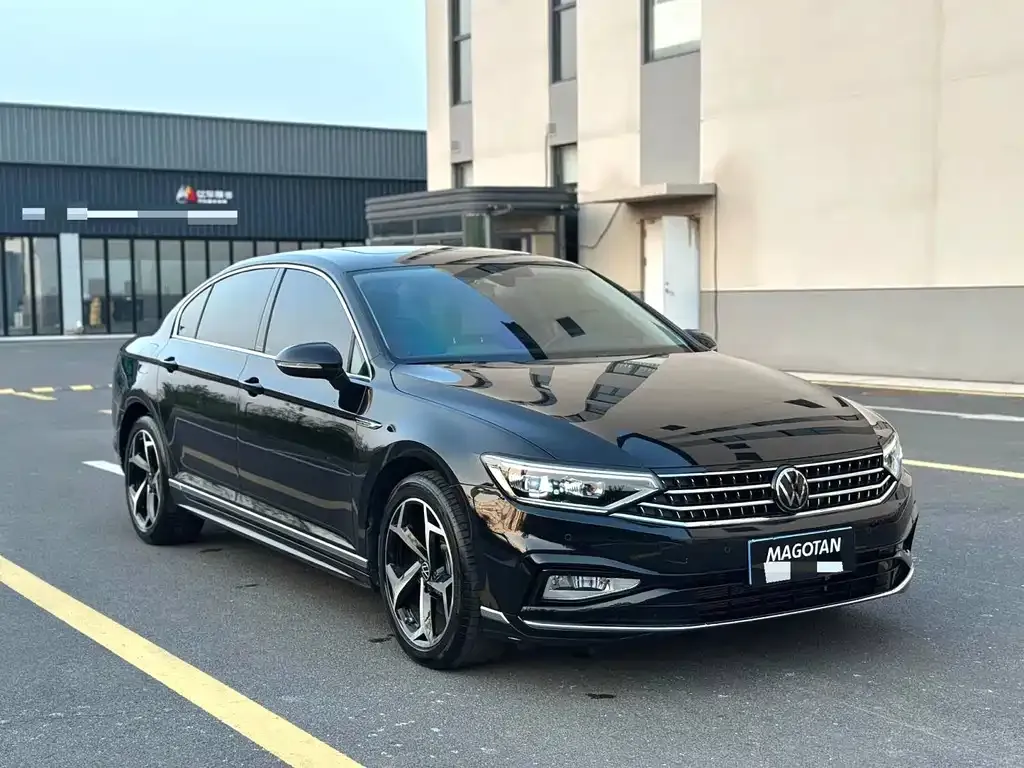 Volkswagen Magotan 2023 из CN, фото 3