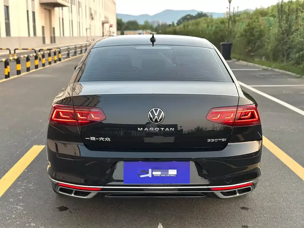Volkswagen Magotan 2023 из CN, фото 8
