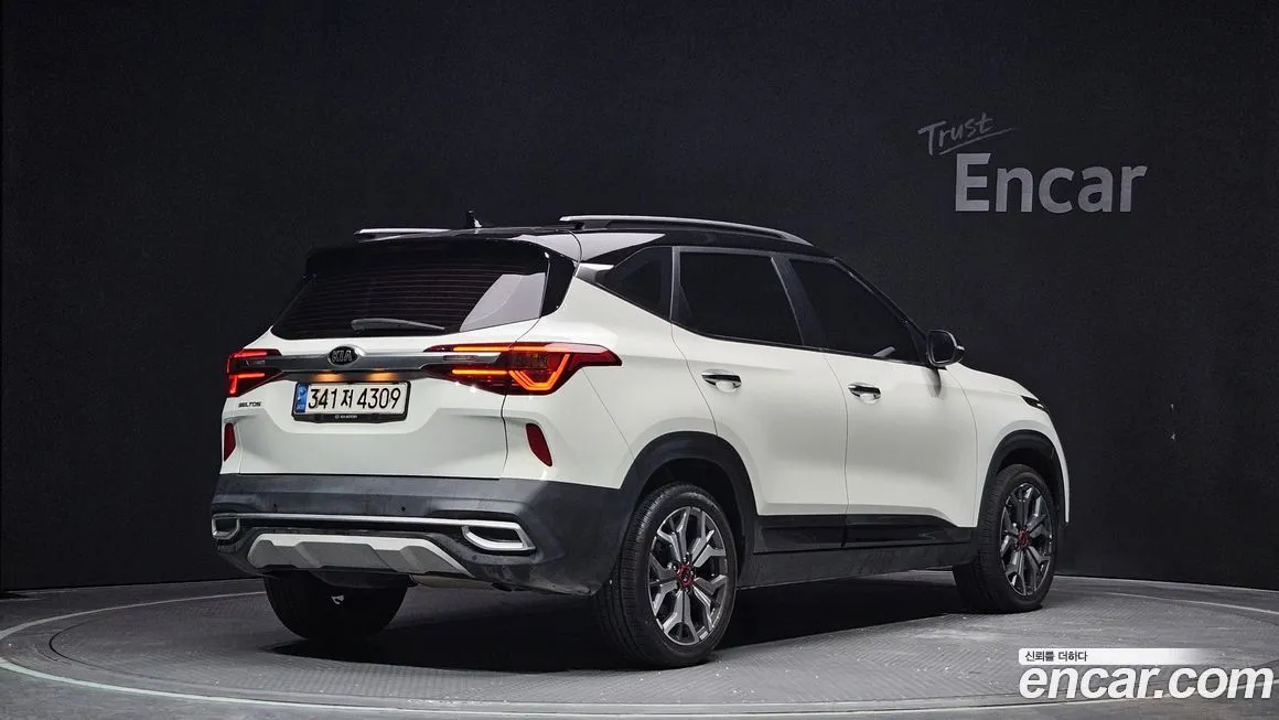 Kia Seltos 2021 из KR, фото 2
