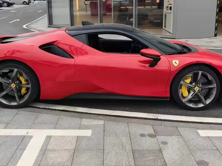 Ferrari SF90 2023 из CN, фото 2