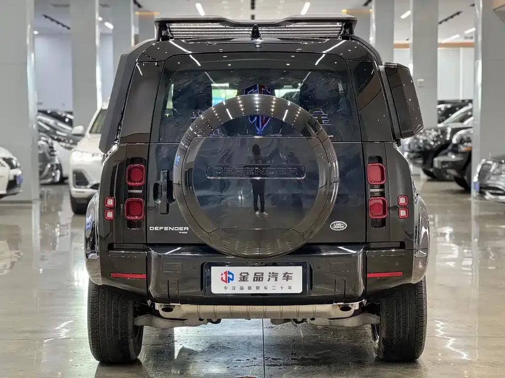 Land Rover Defender — фото 5