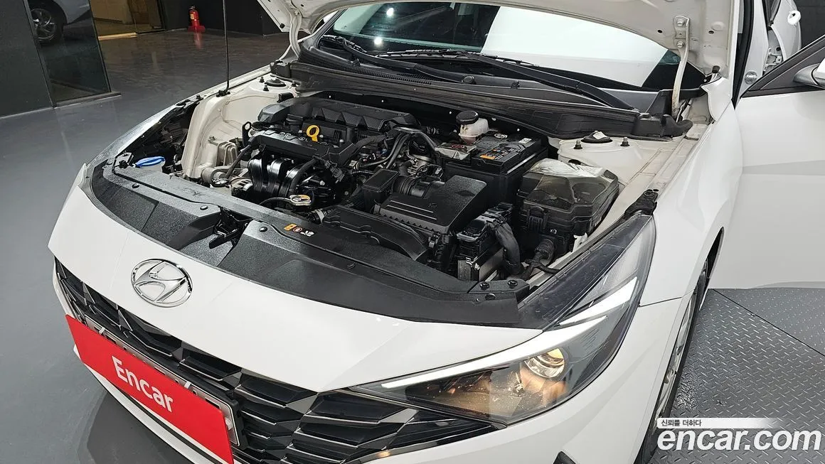 Hyundai AVANTE 2023 из KR, фото 6