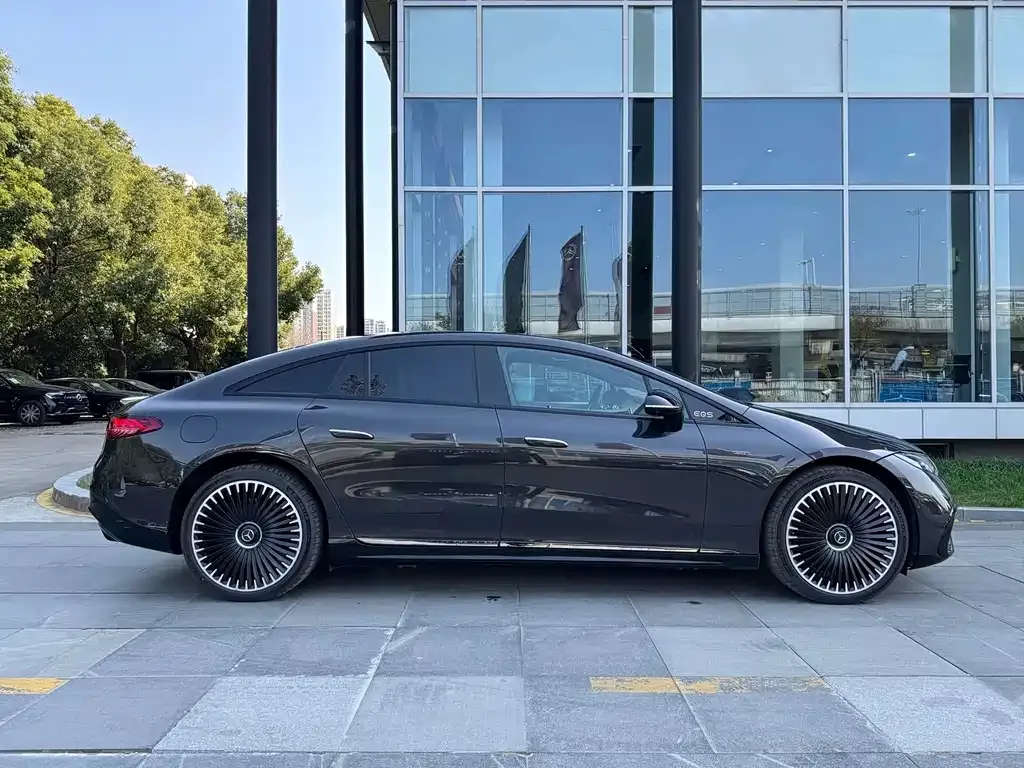 Mercedes-Benz EQS AMG 2025 из CN, фото 3