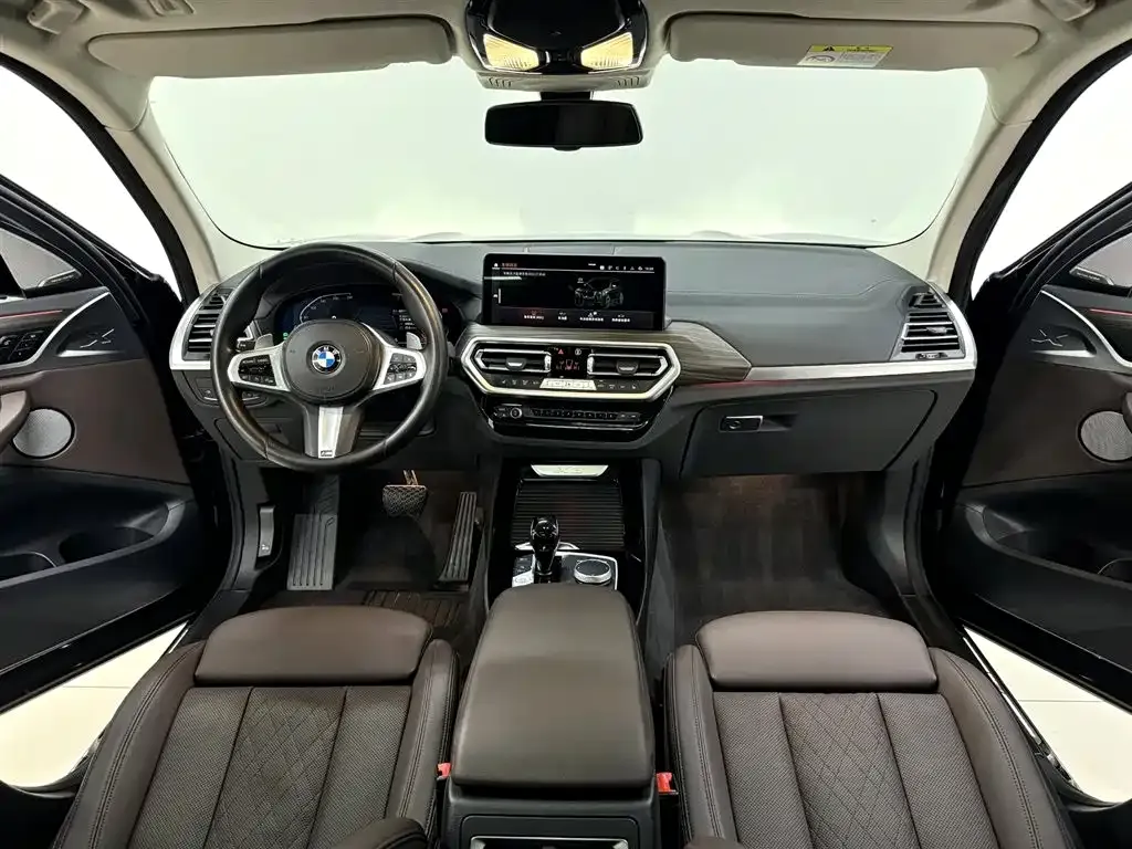 BMW X3 — фото 10