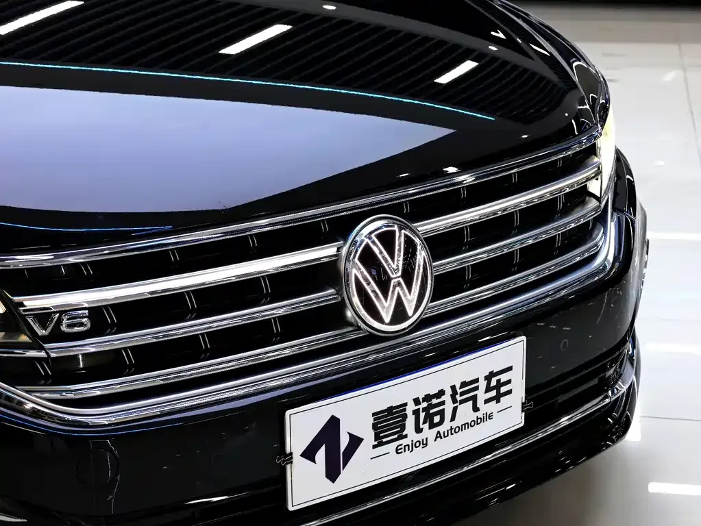 Volkswagen Phideon — фото 9