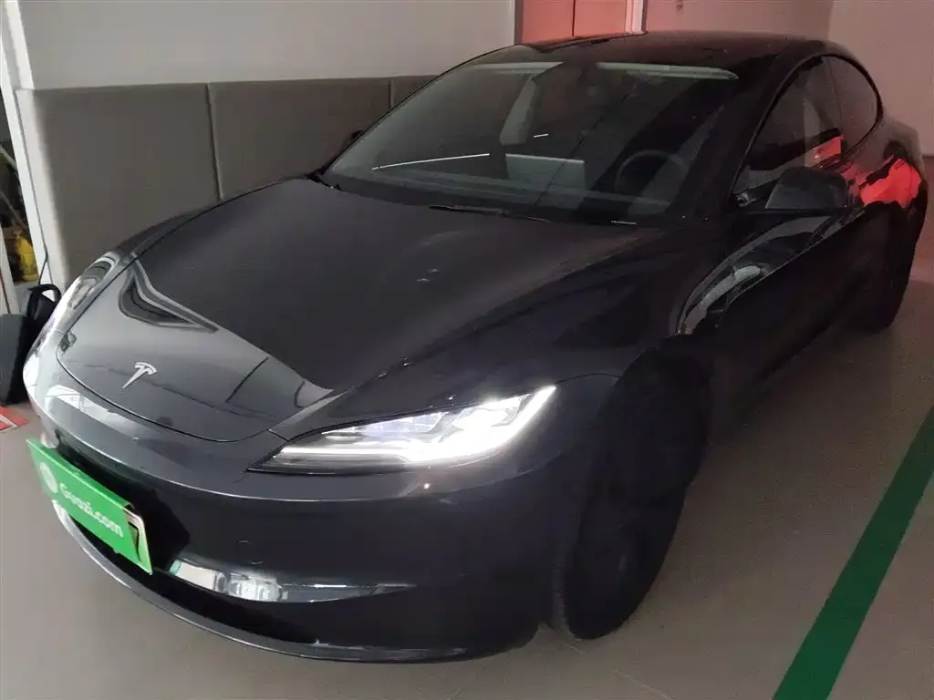 Tesla Model 3 — фото 2