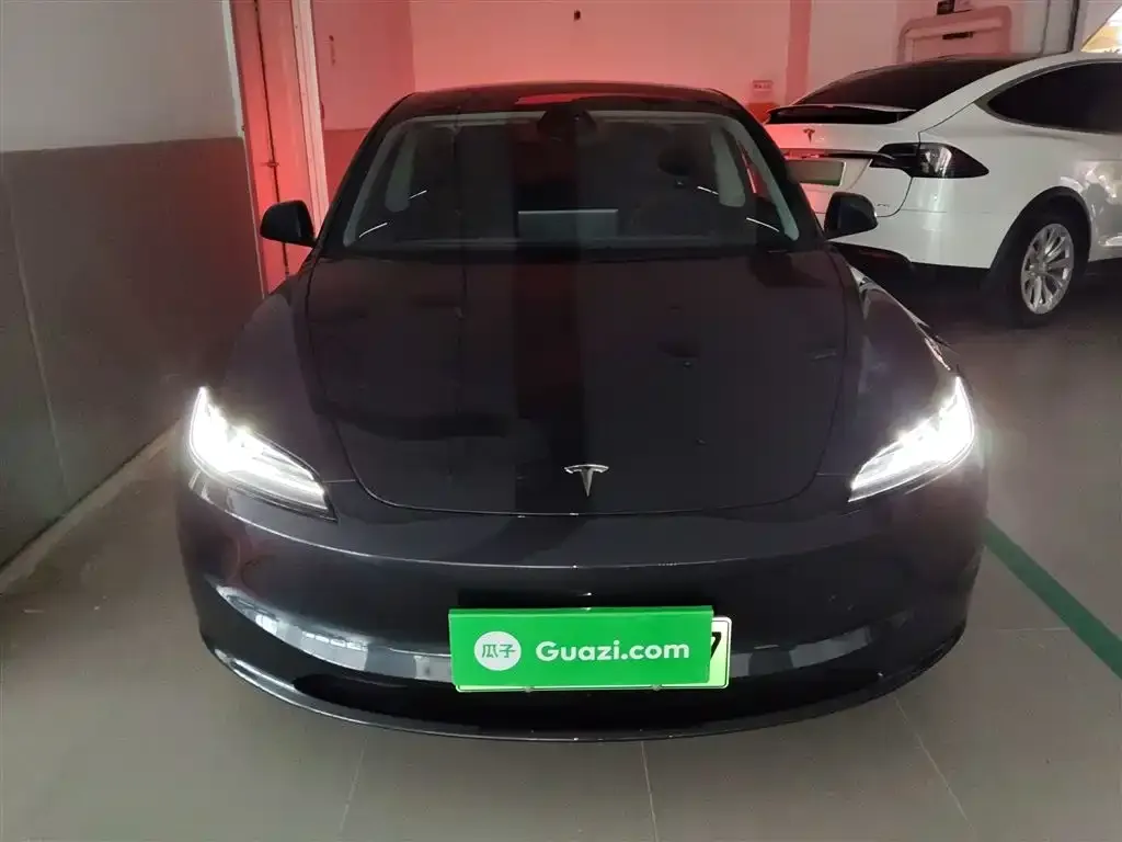 Tesla Model 3 — фото 3