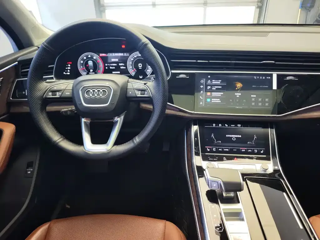 Audi Q7 2024 из CN, фото 8