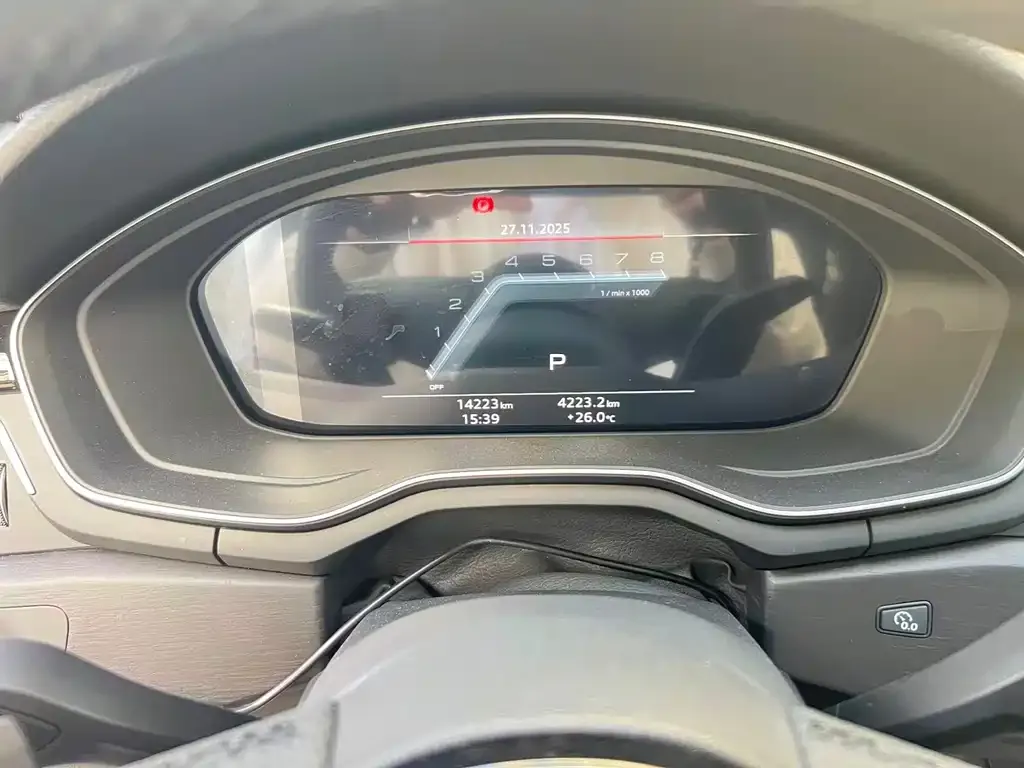 Audi A4L 2025 из CN, фото 4